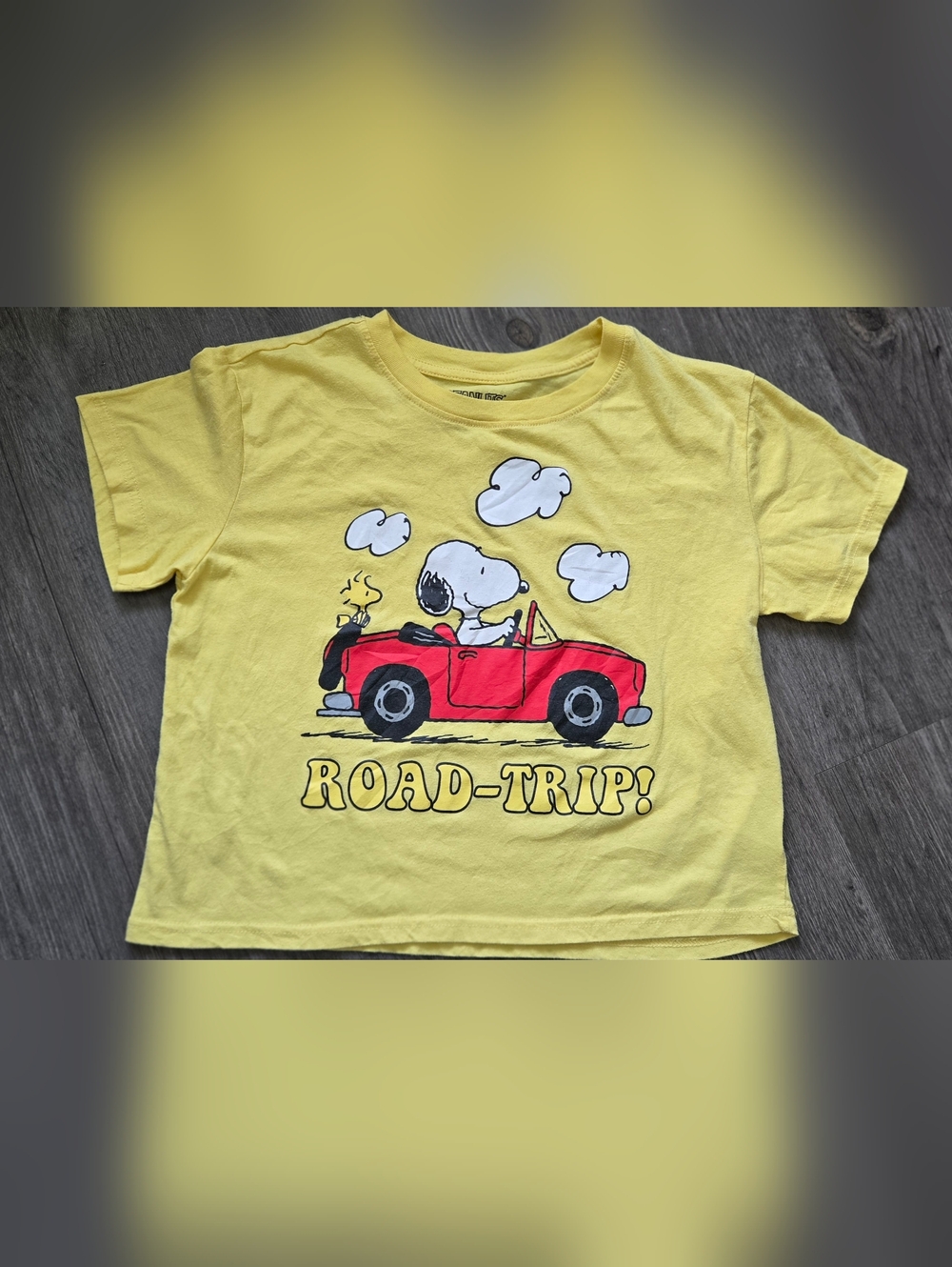 Peanuts Snoopy Road Trip Graphic T-Shirt Yellow Women’s Large Cute Cartoon Tee